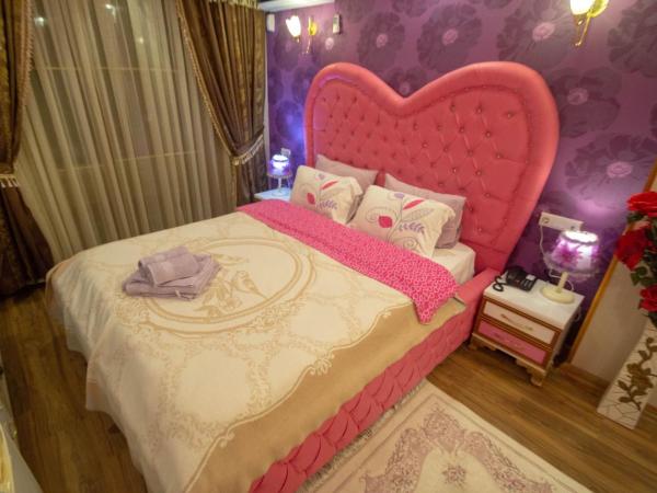 MARKO PASA KONAGİ : photo 2 de la chambre suite familiale avec balcon