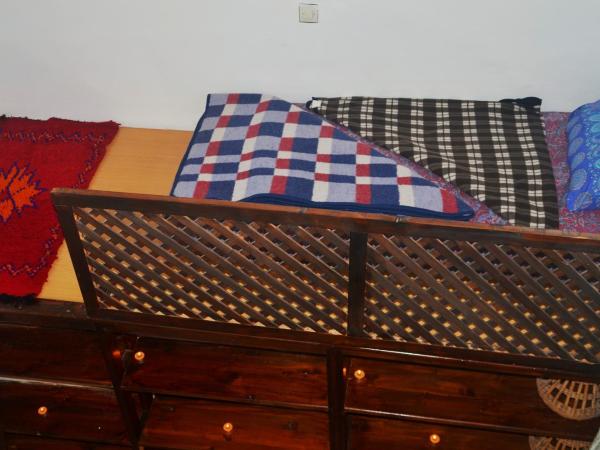 Moroccan Dream Hostel : photo 4 de la chambre chambre double ou lits jumeaux avec salle de bains privative