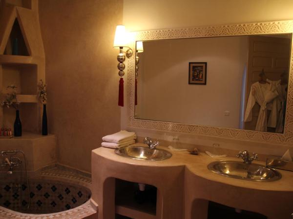 Riad Clémentine : photo 4 de la chambre chambre double ou lits jumeaux privilège 
