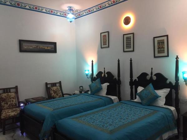 Karohi Haveli - A Heritage Hotel : photo 1 de la chambre chambre double ou lits jumeaux - pas de vue sur lac