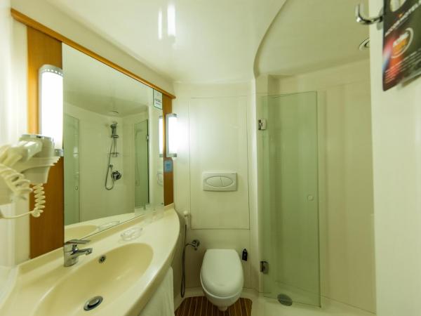 ibis Chennai City Centre - An Accor Brand : photo 7 de la chambre standard room twin bed with extra benefits