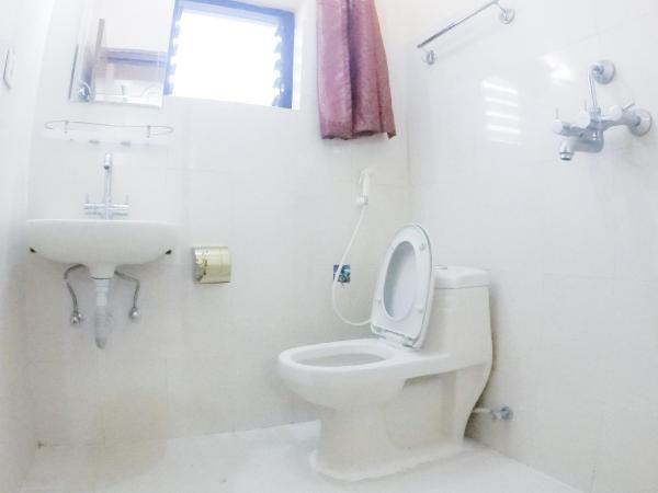 Hotel Mountain View - Lakeside Pokhara : photo 6 de la chambre appartement avec vue sur la montagne