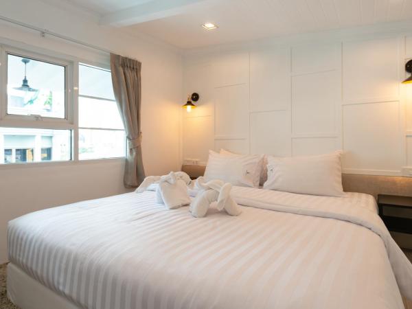 White Ivory Bed And Breakfast : photo 4 de la chambre duplex avec balcon