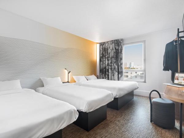 B&B HOTEL Lyon Centre Part-dieu Gambetta : photo 1 de la chambre chambre quadruple