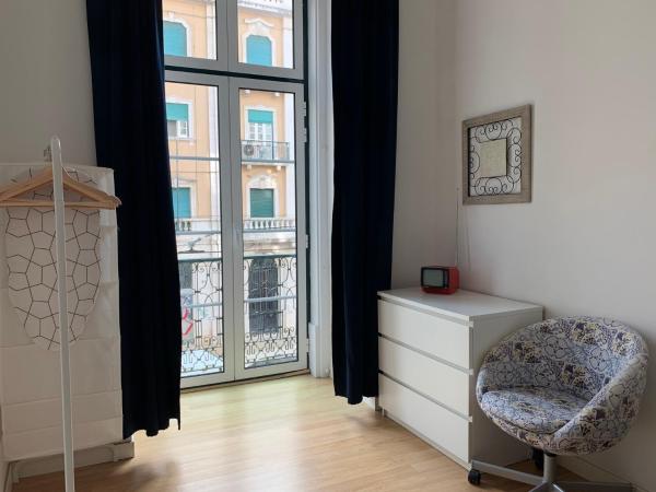 Old Town Lx Suites : photo 6 de la chambre appartement avec balcon