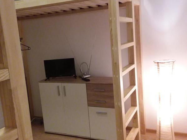 Living in the Box : photo 2 de la chambre petite chambre lits jumeaux
