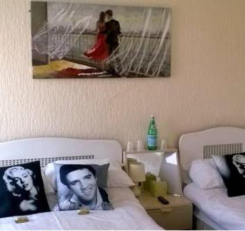 The Albert Hotel Near Winter Gardens : photo 2 de la chambre deluxe twin room with en-suite