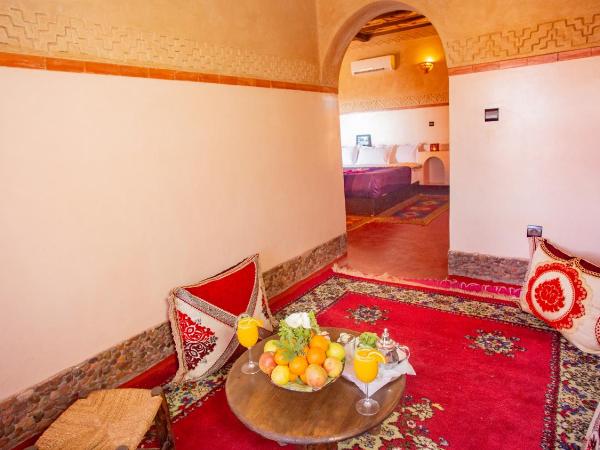 Ecolodge l'île de Ouarzazate : photo 3 de la chambre chambre familiale - vue sur piscine