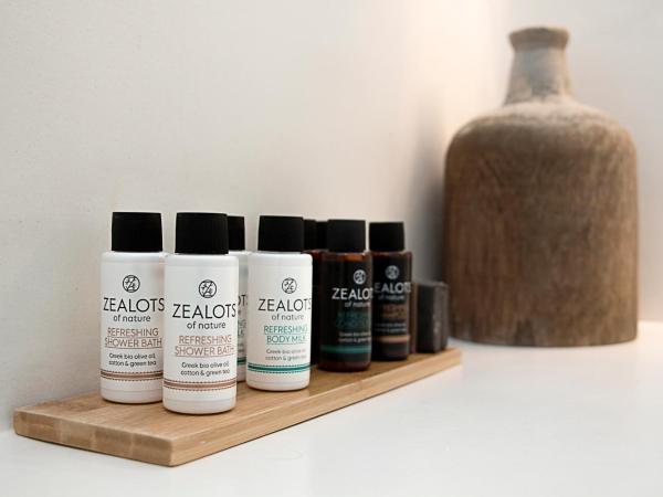 Panorama Suites : photo 8 de la chambre suite avec balcon privé - vue sur caldera