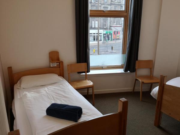 Edinburgh Central Accommodation : photo 4 de la chambre chambre lits jumeaux