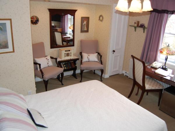 McGee's Inn : photo 1 de la chambre chambre lit queen-size 11