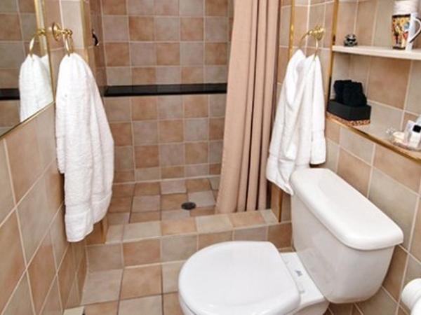 McGee's Inn : photo 4 de la chambre chambre Égyptienne deluxe avec lit king-size -  13