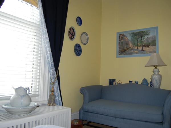 McGee's Inn : photo 1 de la chambre chambre lit queen-size - 15