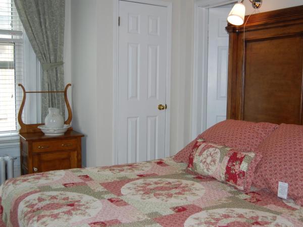 McGee's Inn : photo 3 de la chambre chambre familiale - 17