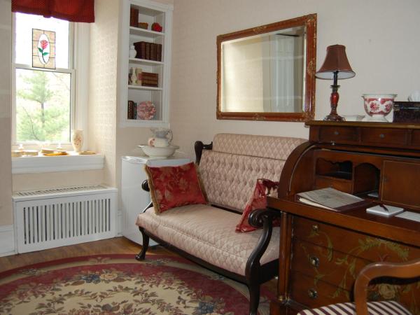 McGee's Inn : photo 1 de la chambre suite victorienne deluxe avec lit king-size - 20