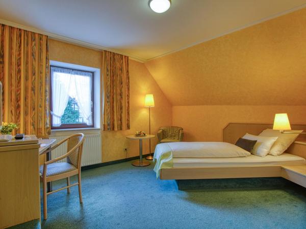 Hotel Kischers Landhaus : photo 4 de la chambre chambre simple confort avec douche