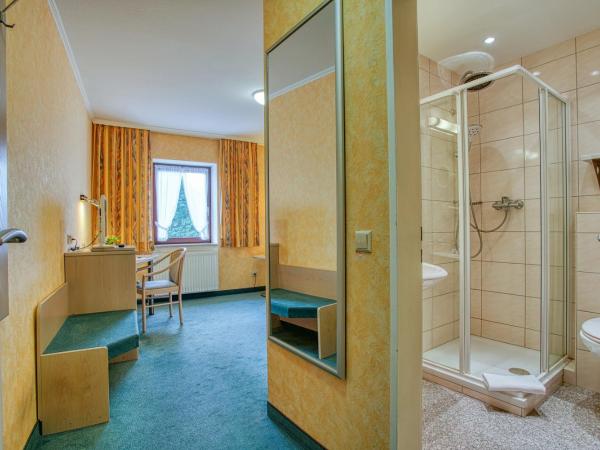 Hotel Kischers Landhaus : photo 1 de la chambre chambre simple confort avec douche