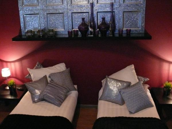 Hotel Matuchi : photo 3 de la chambre chambre lits jumeaux agadir avec salle de bains privative dans le couloir