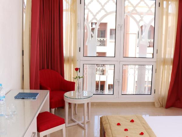 Hôtel Racine : photo 1 de la chambre chambre double ou lits jumeaux supérieure