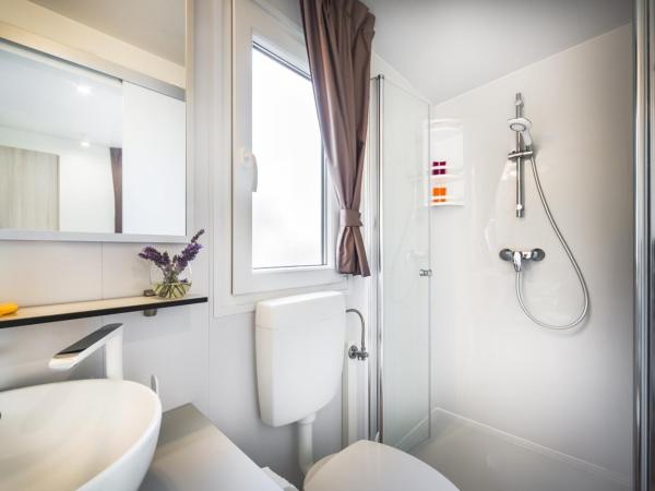 Valamar Camping Krk : photo 5 de la chambre bella vista chalet for 2