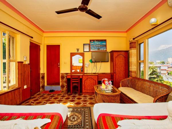 Hotel Grand Holiday : photo 2 de la chambre chambre lits jumeaux deluxe