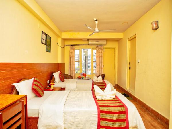 Hotel Grand Holiday : photo 2 de la chambre suite junior familiale