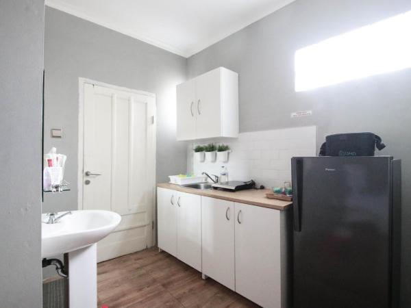 Manggolo Homestay Syariah : photo 6 de la chambre studio