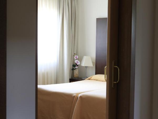 Hotel Escuela Madrid : photo 3 de la chambre suite