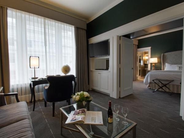 Sentinel Hotel : photo 3 de la chambre suite salon