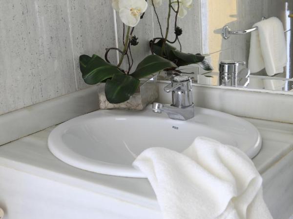 Hotel Escuela Madrid : photo 6 de la chambre chambre triple