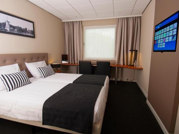 Hotel De Zoete Inval Haarlemmerliede : photo 2 de la chambre chambre lits jumeaux confort
