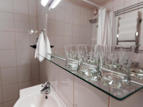 Hotel Aakenus : photo 8 de la chambre chambre triple