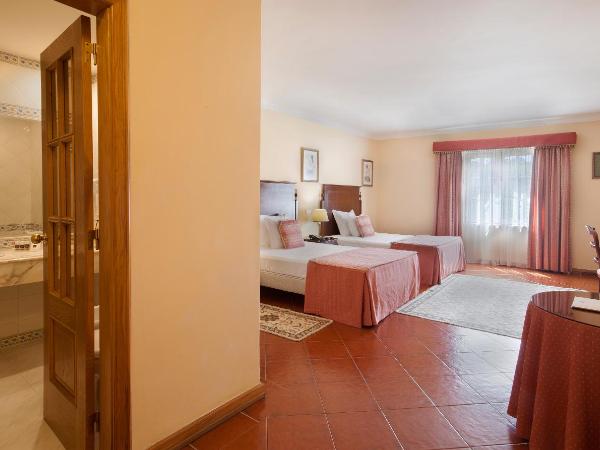 Turim Club D'Azeitao Hotel : photo 5 de la chambre chambre lits jumeaux supérieure