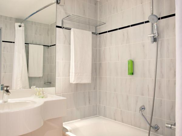 Holiday Inn Stuttgart, an IHG Hotel : photo 3 de la chambre chambre premium 