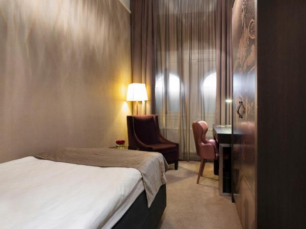 Elite Plaza Hotel : photo 4 de la chambre chambre simple Économique