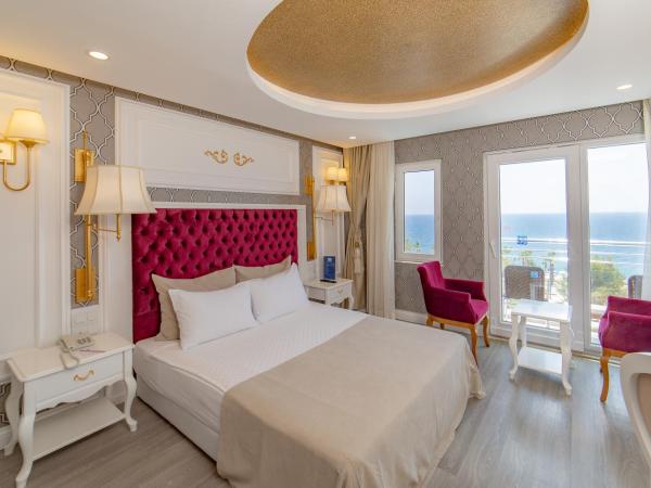 Sealife Family Resort Hotel : photo 7 de la chambre suite lit king-size