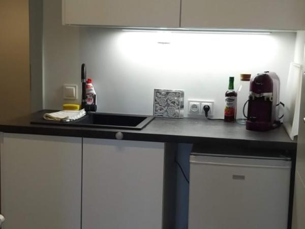 PRZYSTANEK KATOWICE Mariacka 26 : photo 5 de la chambre apartment with shared bathroom (bathroom for 2 apartments)