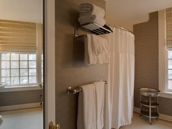 Sentinel Hotel : photo 6 de la chambre hébergement d'angle lit king-size premium 