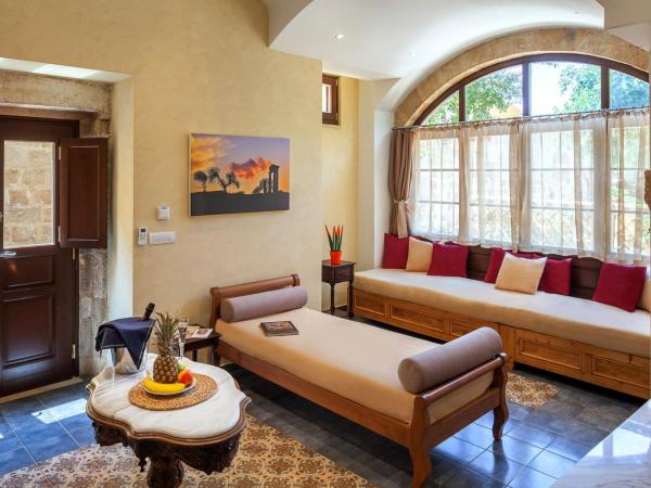 In Camera Art Boutique Hotel : photo 3 de la chambre suite junior (temple d'apollon)