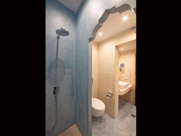 In Camera Art Boutique Hotel : photo 6 de la chambre chambre double supérieure (un voyage dans la lumière)