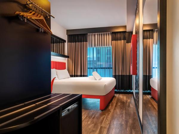 Essence Hotel Carlton : photo 4 de la chambre chambre lit queen-size deluxe