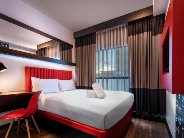 Essence Hotel Carlton : photo 8 de la chambre chambre lit queen-size deluxe