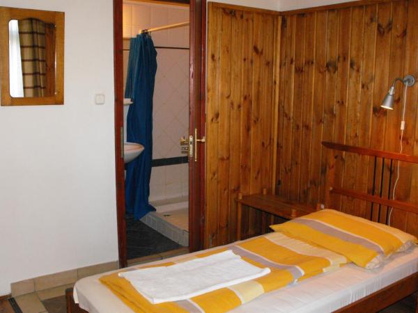 Hungaria Guesthouse : photo 2 de la chambre chambre simple
