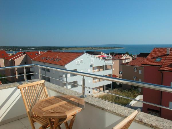 House Novalia : photo 4 de la chambre chambre double confort avec balcon