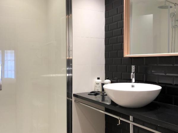 Acta BCN 40 : photo 10 de la chambre chambre double ou lits jumeaux supérieure