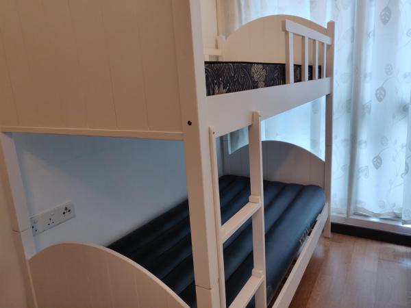 StarsBed KLCC Skyview Roof Pool Hostel : photo 3 de la chambre lit superposé dans dortoir mixte