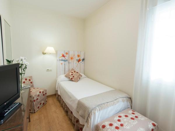 Hotel Alcántara : photo 4 de la chambre chambre simple