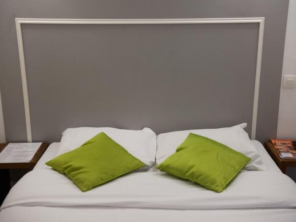 Hôtel Le Stanislas : photo 1 de la chambre chambre simple