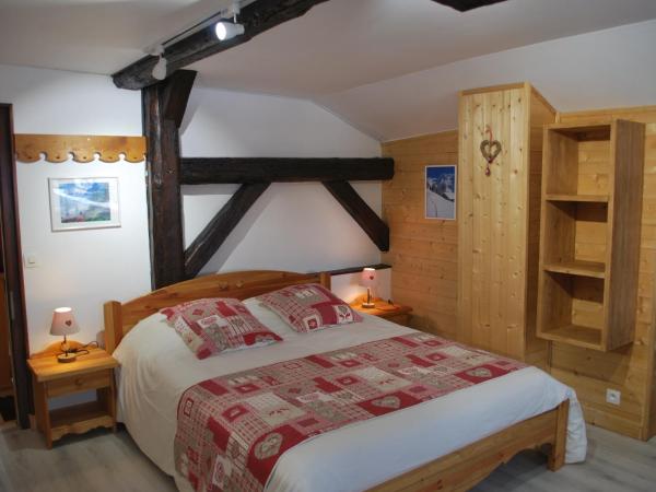 Chalet l'Aiglon : photo 10 de la chambre chambre quadruple - vue sur montagnes