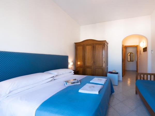 Hotel Europa : photo 1 de la chambre chambre triple standard